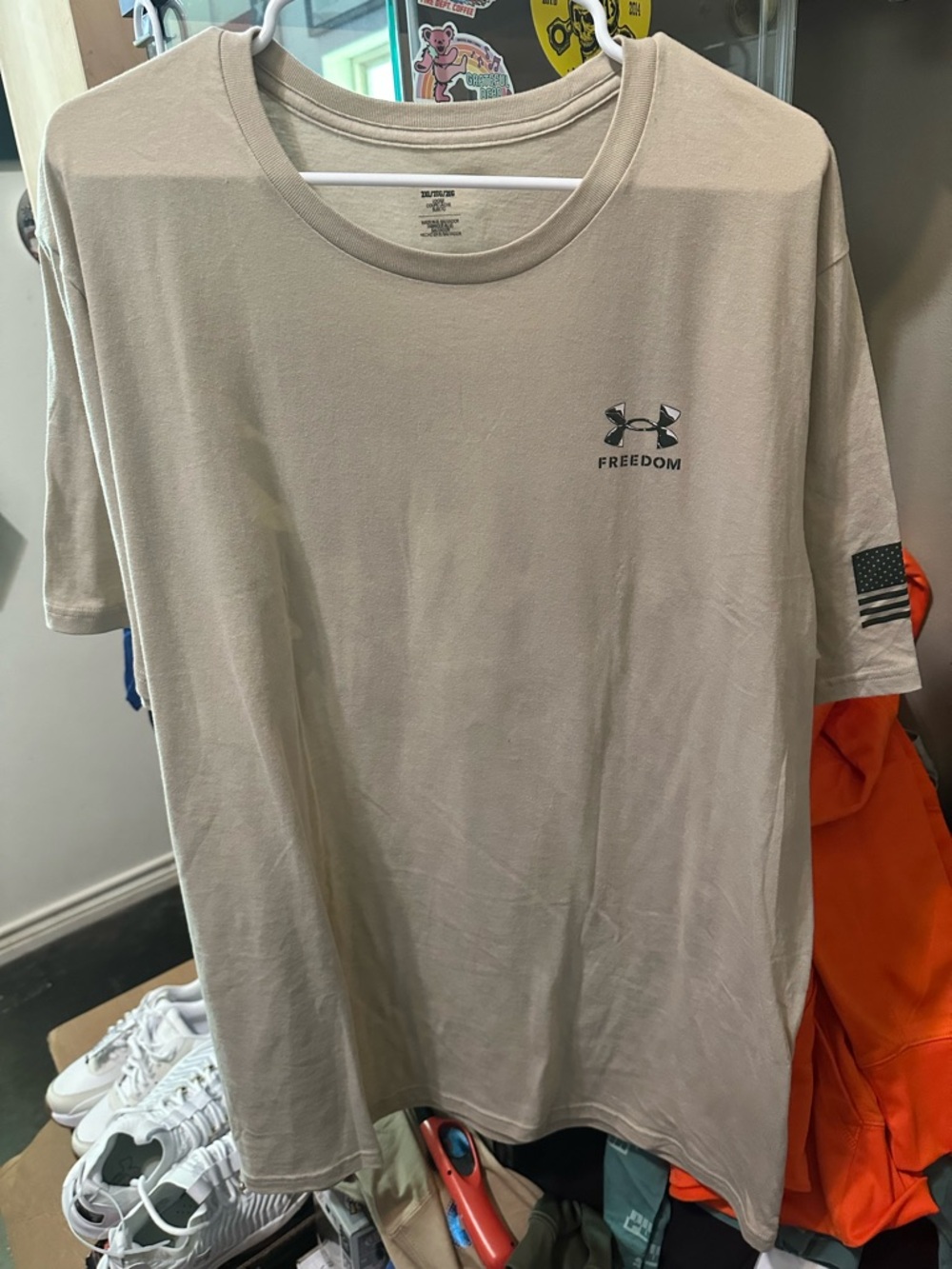 Under Armour Men's Freedom Snake Knife Graphic T-Shirt - Picture 2 of 9